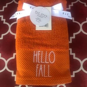 HELLO FALL 🧡Rae Dunn Hand Towels